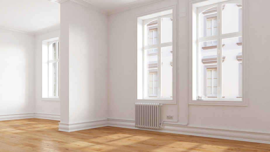 Robert Kneschke – stock.adobe.com Parkett aus Eiche in einer leeren Wohnung im Altbau